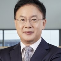 Headshot photo of Dr. Jeong Hyung-gon