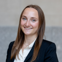 Isabelle Steiner Headshot