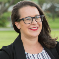 Laura T. Iesue Headshot