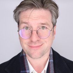 A photo of Eric Schluessel