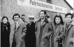 A group of North Koreans visit a borough in East Berlin in 1989. Source: Wikimedia Commons/Bundesarchiv Bild 183-1989-0215-032.