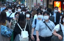 Crowd in Tokyo during COVID-19 in July 2020.