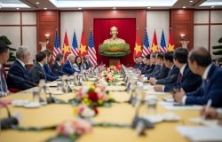 The US delegation led by President Biden meets with their Vietnamese counterparts in Hanoi