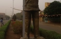 Image: Statue of Ousmane Sembène