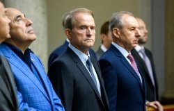 The leader of the Opposition Platform-For Life, Viktor Medvedchuk (C) during a session of the Ukrainian Parliament in Kyiv, Ukraine, 29 August 2019.