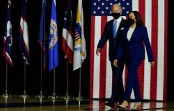 US Vice President John Biden and Kamala Harris arrive at their campaign event. Washington DC, USA. 2 Of November 2020