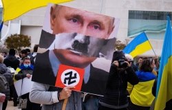 Protesters against Russian policy towards Ukraine